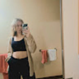 Meet your Posher, Lydia